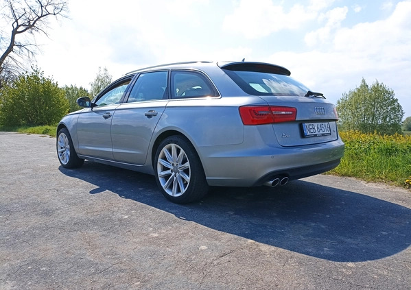 Audi A6 cena 56500 przebieg: 220000, rok produkcji 2012 z Przedecz małe 56